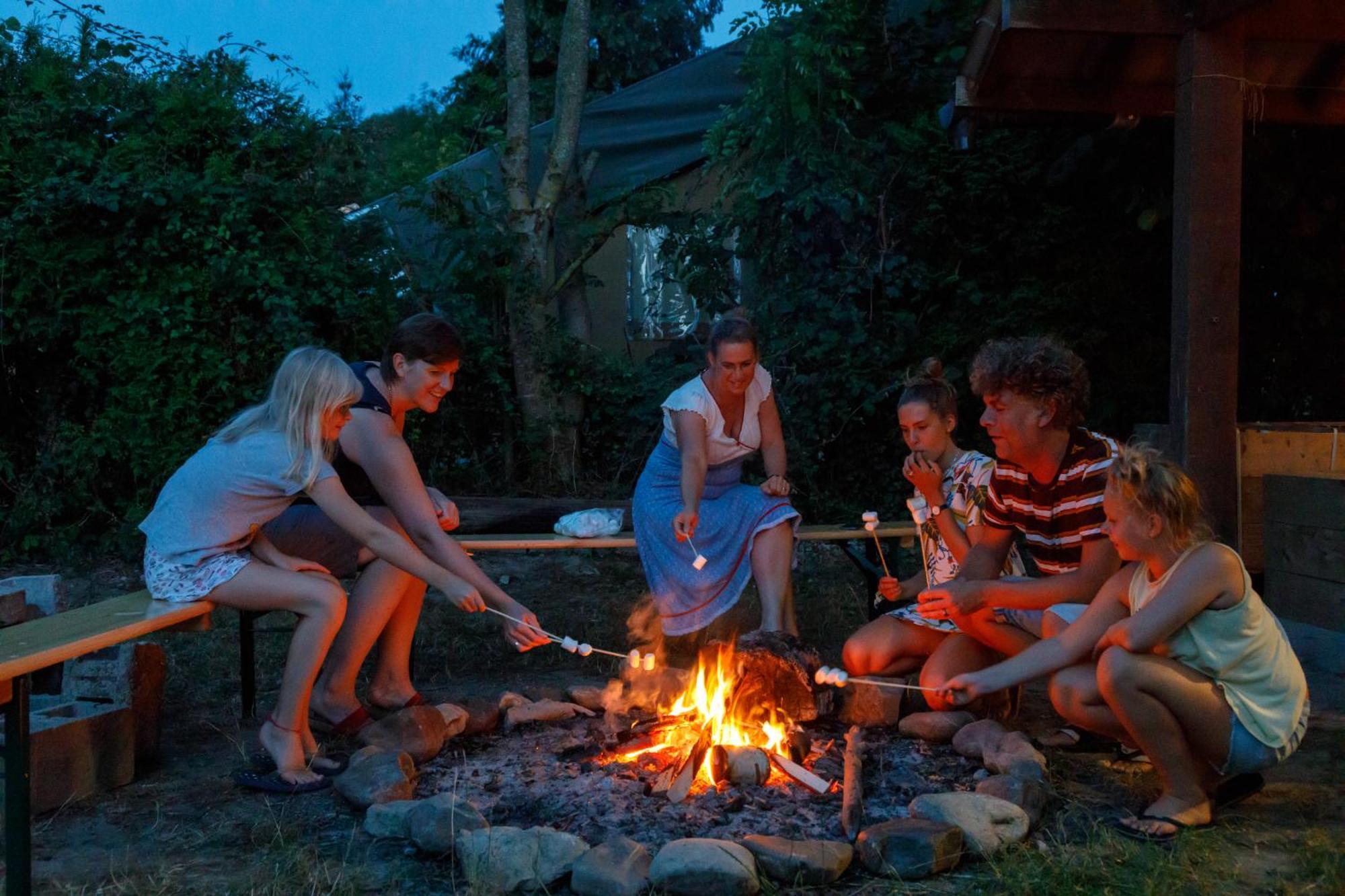Camping Village Sy Ferrières Dış mekan fotoğraf